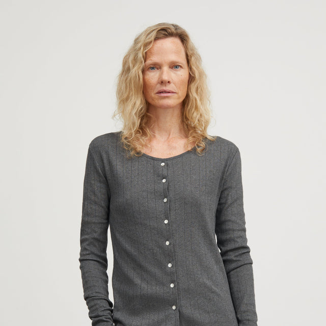 Skall Studio Edie Cardigan Mørkegrå - Bluser i Mørkegrå (Dark Grey Melange ) Køb bluser hos Adelie. Dametøj på nørrebro og onlline til hele Danmark