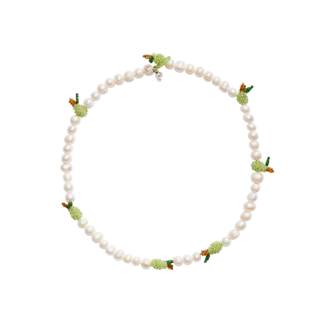 Pura Utz Multi Pearl Pear Halskæde - Smykker i Grøn (Green / Brown) Køb smykker hos Adelie. Dametøj på nørrebro og onlline til hele Danmark