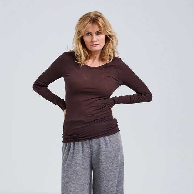 Elvira Java / Mørkebrun