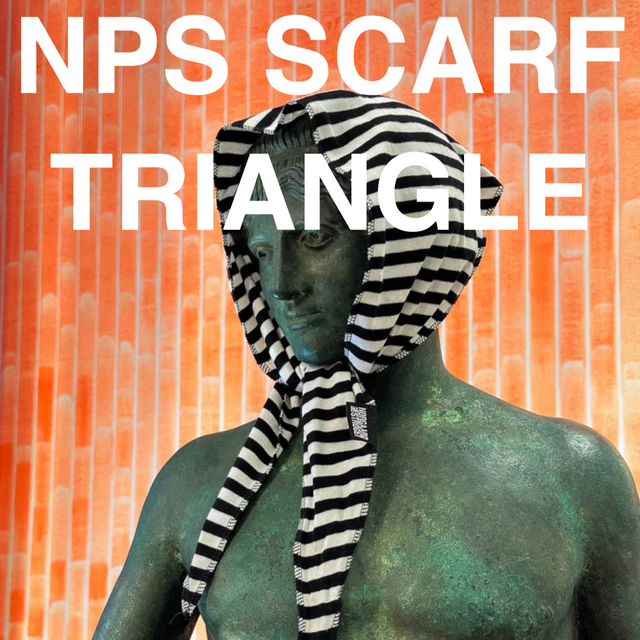 NPS Tørklæde Triangle Sort/Ecru