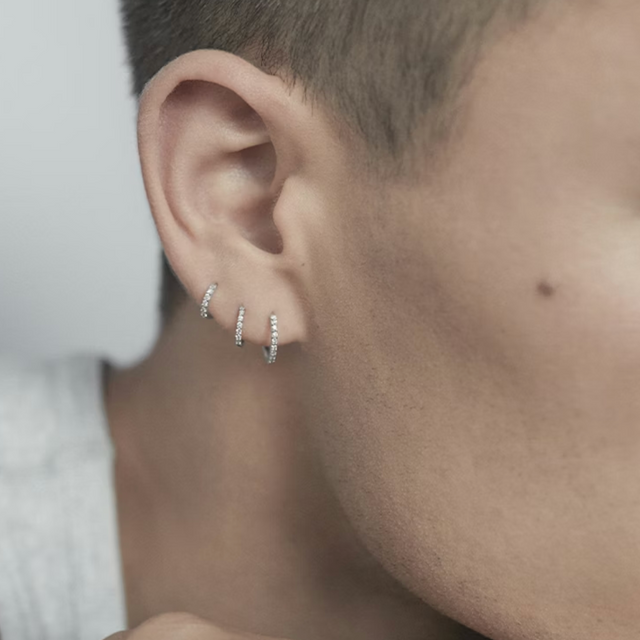 Lamarr Huggie 6 White Gold