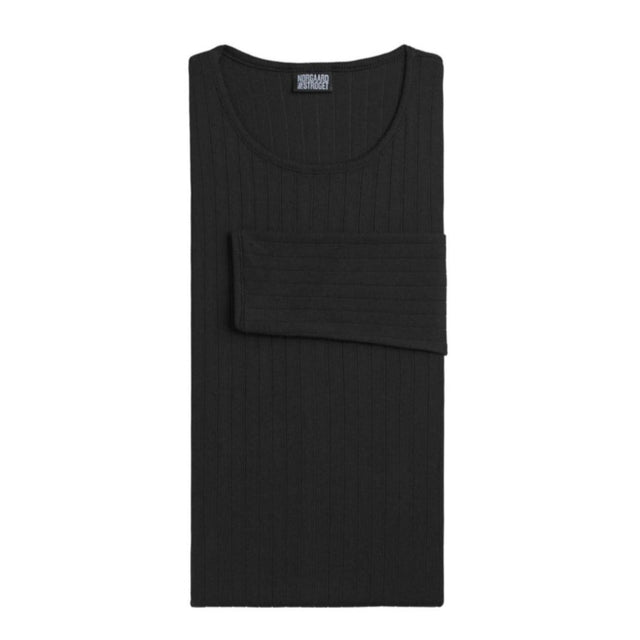 Køb t-shirts hos Adelie. Dametøj på nørrebro og onlline til hele Danmark