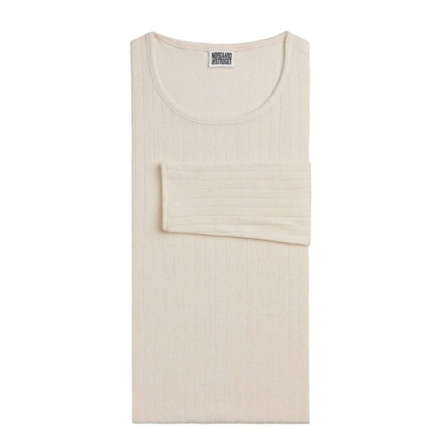 Nørgaard på Strøget 101 Solid Color Ecru (Ekstra Længde) - T-Shirts i Creme (Ecru) Køb t-shirts hos Adelie. Dametøj på nørrebro og onlline til hele Danmark
