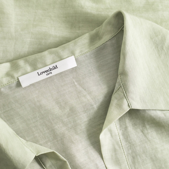 Lovechild 1979 Lenette Bluse Grøn - Skjorter i Grøn (Tea Green) Køb skjorter hos Adelie. Dametøj på nørrebro og onlline til hele Danmark