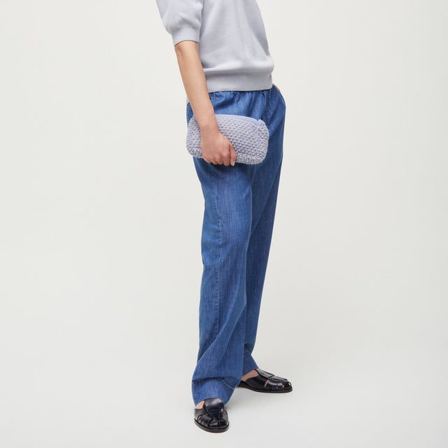 Aiayu Miles Pant Denim Blå - Bukser i Blå (Blue jeans ) Køb bukser hos Adelie. Dametøj på nørrebro og onlline til hele Danmark