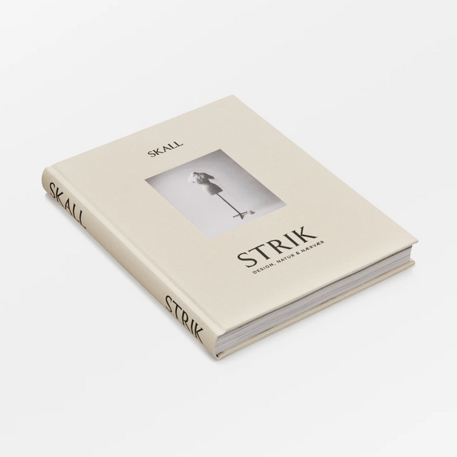 Skall, Strik Bog