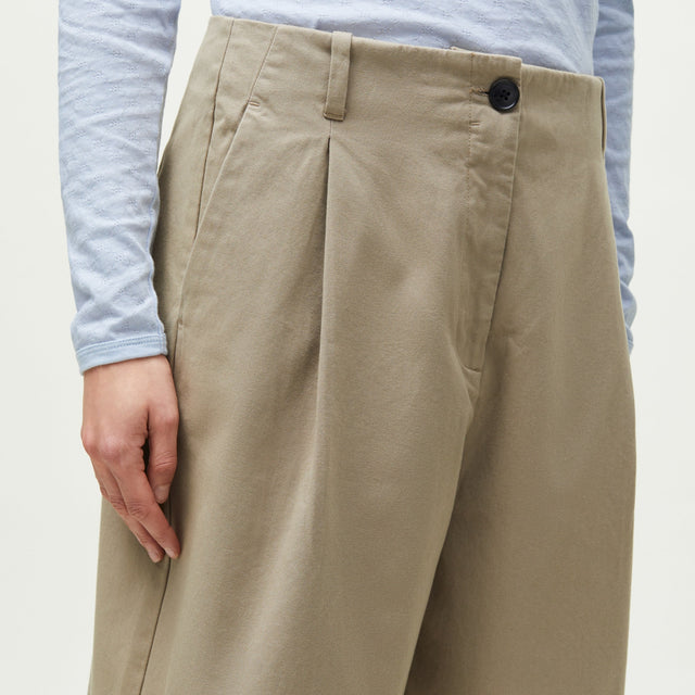 Willy Short Light Vintage Army