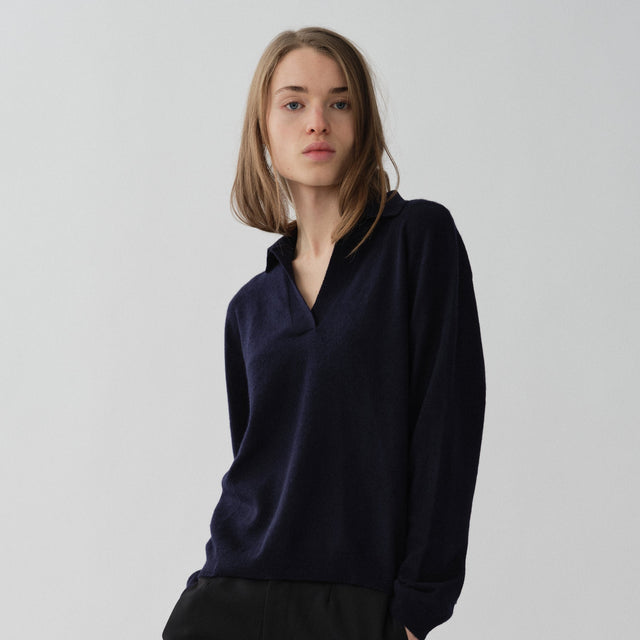 Women's Oversized Collar V-Neck Navy