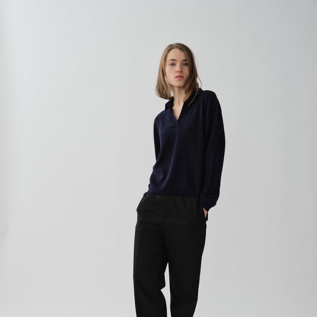 Women's Oversized Collar V-Neck Navy