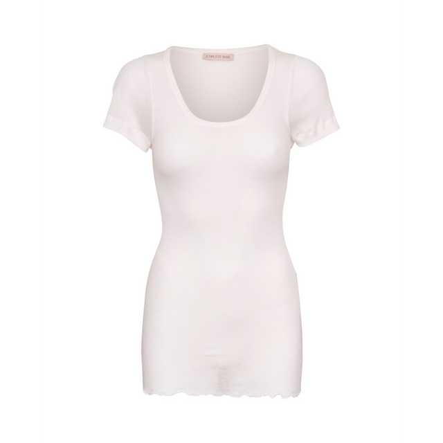 Seamless Basic Roseanna Off white - T-Shirts i Hvid (Off White ) Køb t-shirts hos Adelie. Dametøj på nørrebro og onlline til hele Danmark